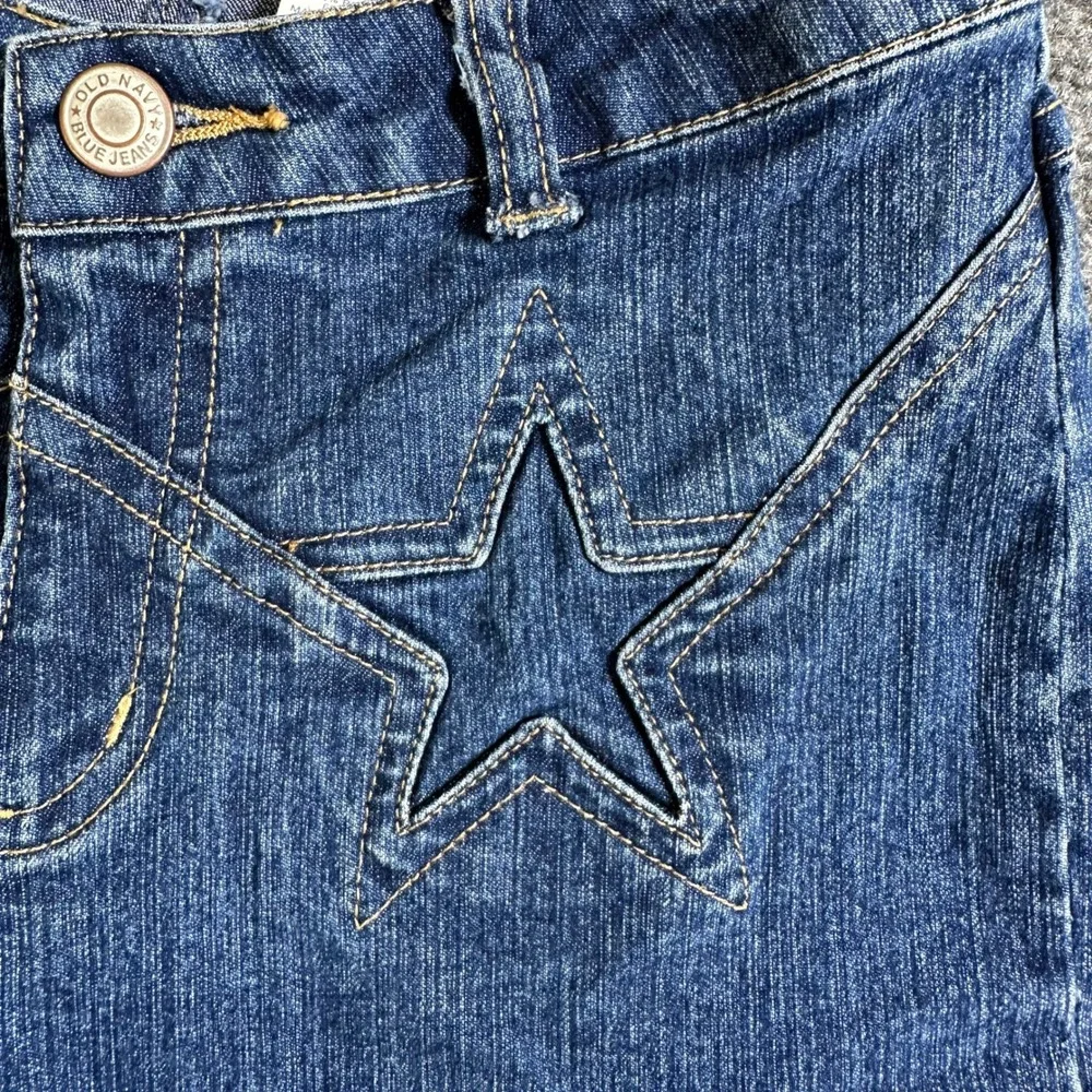 Old Navy Blue Jeans Star Stitch Stretch Denim Shorts Medium Wash Size 6